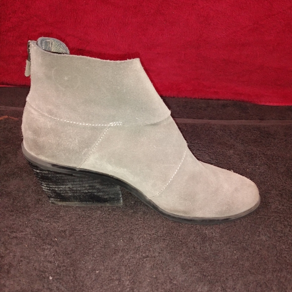 Eileen Fisher Tag Sport Bootie Women's Suede sz 8 - Picture 5 of 8